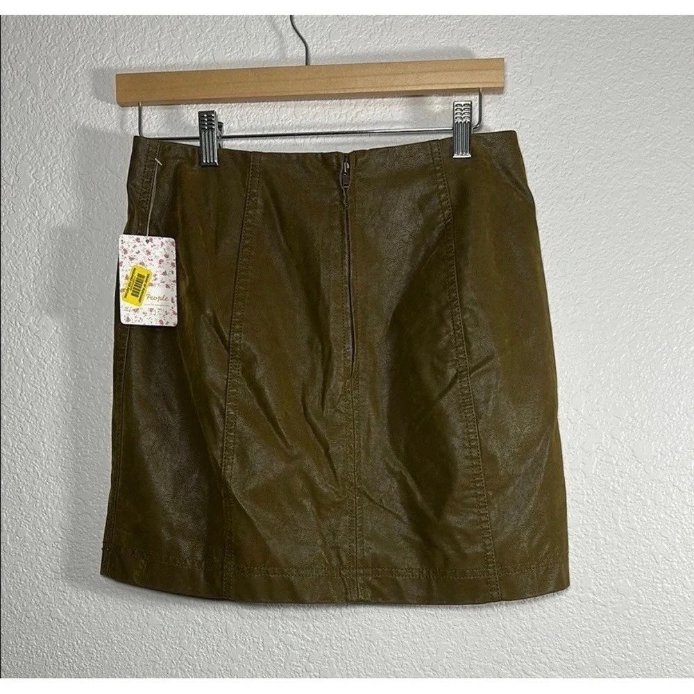 Free People Modern Femme Vegan Leather Suede Mini Skirt Olive Green Size 6 - Picture 3 of 4